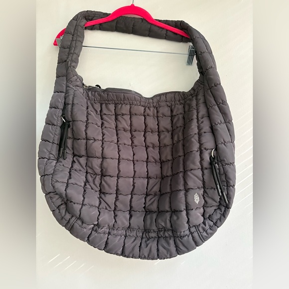 FP Movement Quilted Carryall Bag in Graphite Grey🔥like new!🔥 - Picture 14 of 15